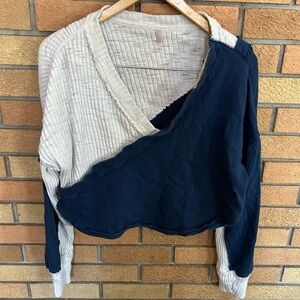 Free People Movement Wrap Navy Blue & White Long Sleeve Sweater Top Size XS
